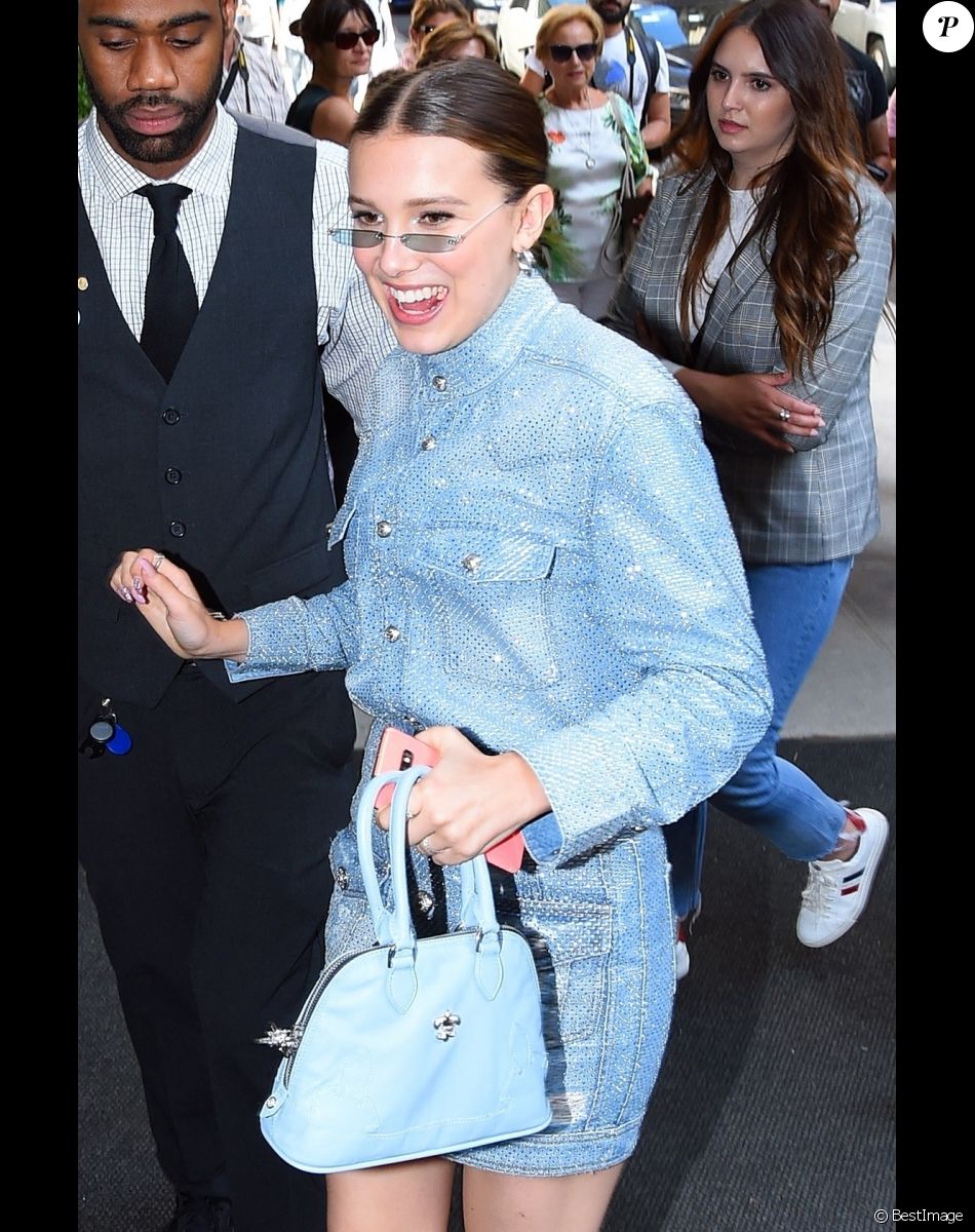 Millie Bobby Brown à la sortie de sa boutique éphémère Florence by Mills à New York, le 25 août 2019