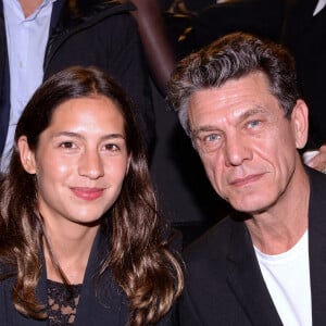 Exclusif - Première sortie officielle de Marc Lavoine et sa femme Line Papin depuis leur mariage lors du défilé Etam Live Show 2020 à Paris le 30 septembre 2020. © Pool Agence Bestimage