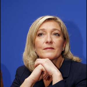 Marine Le Pen lorsque son père Jean-Marie présente ses derniers voeux en tant que président du Front national en 2011