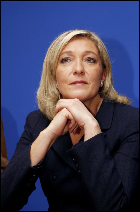Marine Le Pen lorsque son père Jean-Marie présente ses derniers voeux en tant que président du Front national en 2011