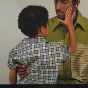 Stomy Bugsy et son fils Bilal dans le clip du titre "Mon papa à moi est un gangster".