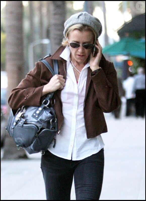 Felicity Huffman sort de chez le médecin à Beverly Hills le 11 janvier 2010