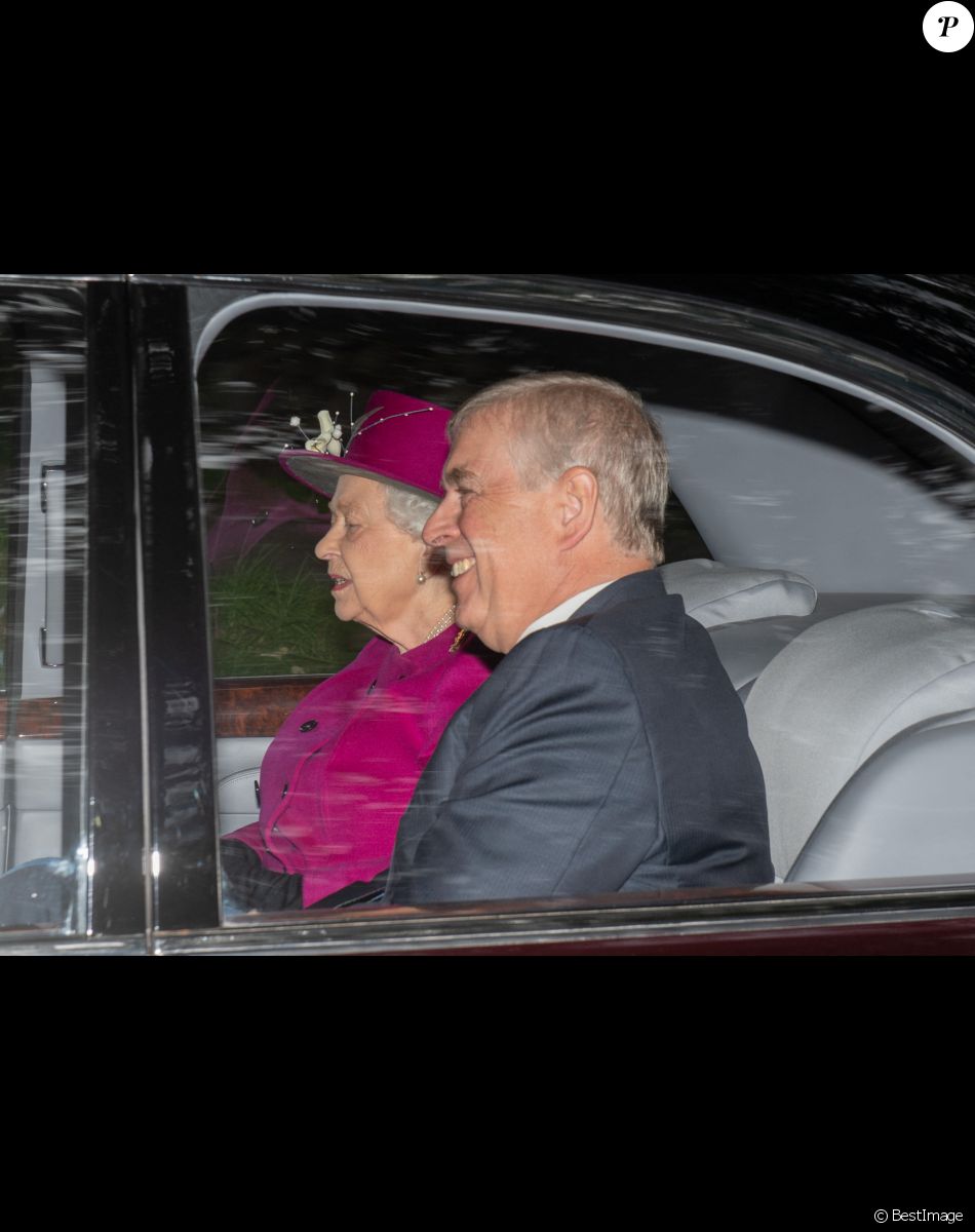 Le prince Andrew, duc d'York, arrive, pour la deuxième cet été, avec la reine Elisabeth II d'Angleterre, à la résidence de Balmoral. Le 15 septembre 2019