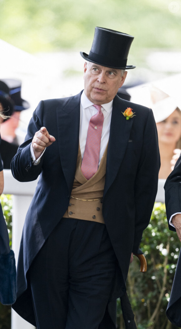 Le prince Andrew, duc d'York lors des courses de chevaux à Ascot le 21 juin 2019. 
