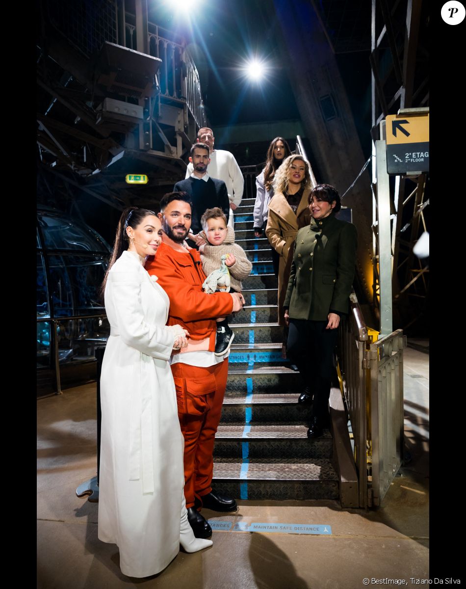 Exclusif - Thomas Vergara, sa femme Nabilla Benattia, et leur fils Milann, Marie-Luce (mère de Nabilla), Mael Nait-Chatal, Jessica Pacoca, Paul Duchemin, Maya Pambaguian - Backstage - Enregistrement de l'émission "La Chanson secrète 10" au 1er étage de la Tour Eiffel à Paris, diffusée le 22 janvier sur TF1 à 21h05 © Tiziano Da Silva / Bestimage