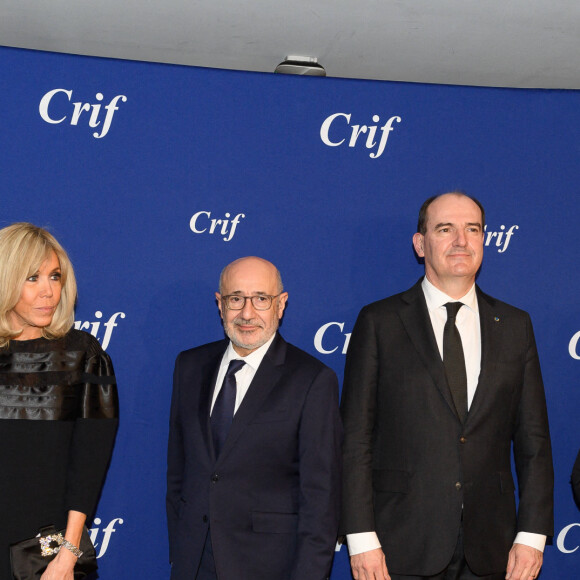 Marlene Schiappa, Brigitte Macron, Francis Kalifat, Le premier ministre Jean Castex et French Junior Minister of Gender Equality Elisabeth Moreno - Personnalités au dîner du CRIF (Conseil Représentatif des Institutions juives de France) au Carrousel du Louvre à Paris. Le 24 février 2022 © Jacques Witt / Pool / Bestimage