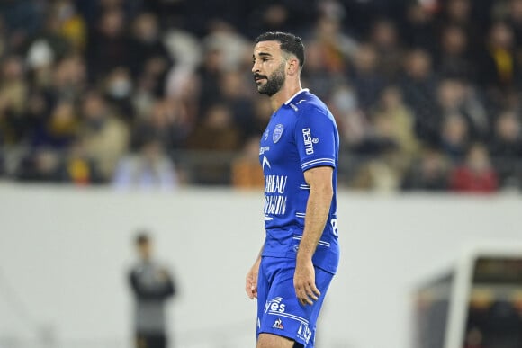 ADIL RAMI (Troyes) - Match de football en ligue 1 Uber Eats : Lens gagne 4-0 face à Troyes à domicile au Stade Bollaert-Delelis le 5 novembre 2021. © JB Autissier / Panoramic / Bestimage