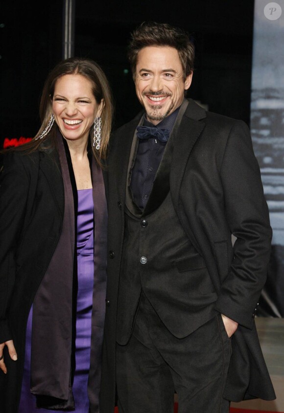 Robert Downey Jr. et sa femme Susan Levin, à l'occasion de l'avant-première allemande de Sherlock Holmes, au Cinestar Potsdamer Platz de Berlin, le 12 janvier 2010.