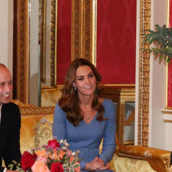 Le prince William, duc de Cambridge, et Kate Middleton, duchesse de Cambridge, reçoivent le président d'Ukraine, Volodymyr Zelensky et sa femme Olena à Buckingham Palace à Londres, le 7 octobre 2020.