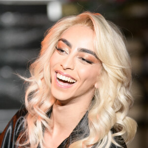 Bilal Hassani au défilé Weinsanto, collection automne-hiver 2022-2023 au 3537. Paris, le 28 février 2022.