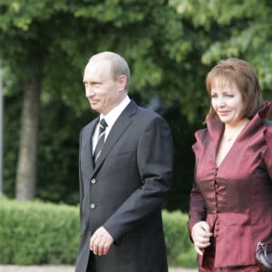 Vladimir Poutine et son épouse Lioudmila en visite à Heligendamm en Allemagne le 6 juin 2007