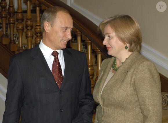 Vladimir Poutine et son épouse Lioudmila à Moscou (photo non datée)