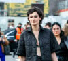 Nine d'Urso (la fille d'Inès de la Fressange) arrive au défilé Dior (collection prêt-à-porter automne-hiver 2022/2023) lors de la Fashion Week de Paris. © Veeren-Clovis/Bestimage