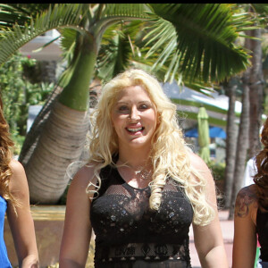 Caroline Receveur, Julie Ricci, Loana, Daniela Martins et Monia - Tournage de l'émission "Les anges de la télé-réalité 2" à Miami.