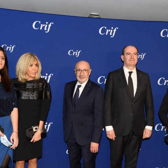 French Junior Minister of Citizenship Marlène Schiappa, Brigitte Macron, Francis Kalifat, Le premier ministre Jean Castex et French Junior Minister of Gender Equality Elisabeth Moreno - Personnalités au dîner du CRIF (Conseil Représentatif des Institutions juives de France) au Carrousel du Louvre à Paris. Le 24 février 2022