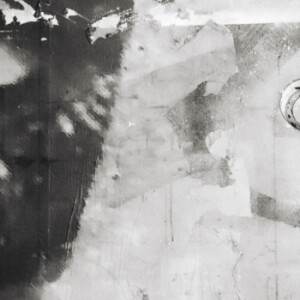 Exclusif - Gad Elmaleh avant de monter sur scène - Gad Elmaleh lors de la dernière parisienne de son spectacle "D'ailleurs" au Dôme de Paris le 26 février 2022 . © Jack Tribeca / Bestimage 