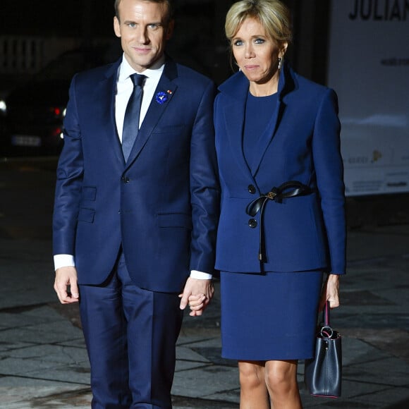 Le président de la République française Emmanuel Macron et sa femme la Première Dame Brigitte Macron - Arrivées au dîner d'Etat à l'occasion de la cérémonie internationale du centenaire de l'armistice de 1918 au Musée d'Orsay à Paris, France, le 10 novembre 2018. © Pierre Perusseau/Bestimage 