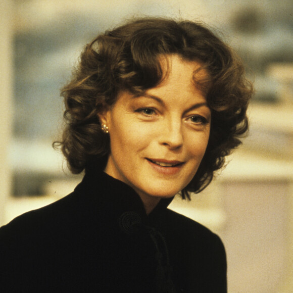 Archives - En France, à Paris, Romy Schneider sur un plateau de télévision. Le 4 février 1980 