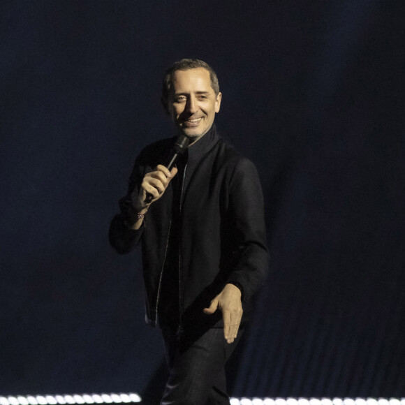 Exclusif - Gad Elmaleh - Gad Elmaleh lors de la dernière parisienne de son spectacle "D'ailleurs" au Dôme de Paris le 26 février 2022 . © Jack Tribeca / Bestimage