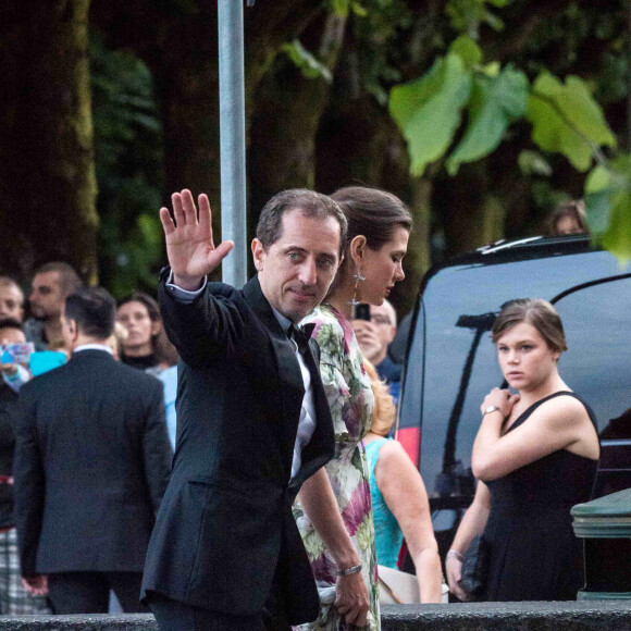 Charlotte Casiraghi et son compagnon Gad Elmaleh - Arrivées pour la soirée de mariage de Pierre Casiraghi et Beatrice Borromeo au château Rocca Angera (château appartenant à la famille Borromeo) à Angera sur les Iles Borromées, sur le Lac Majeur, le 1er août 2015.