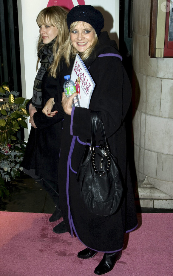 Twiggy Lawson et sa fille Carly lors de la première de la comédie musicale Legally Blonde à Londres le 13 janvier 2010