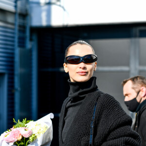 Exclusif - Bella Hadid à l'issue du défilé Balenciaga, collection prêt-à-porter automne-hiver 2022/2023, au Parc des Expositions Paris Le Bourget. Paris, le 6 mars 2022. © Da Silva-Perusseau/Bestimage