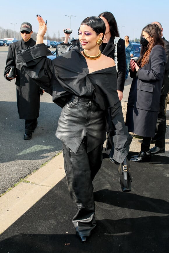 Exclusif - Alexa Demie (héroïne de la série Euphoria) a assisté au défilé Balenciaga, collection prêt-à-porter automne-hiver 2022/2023, au Parc des Expositions Paris Le Bourget. Paris, le 6 mars 2022. © Da Silva-Perusseau/Bestimage