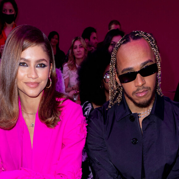 Zendaya et Lewis Hamilton assistent au défilé de mode Valentino, collection prêt-à-porter automne-hiver 2022/2023, au Carreau du Temple. Paris, le 6 mars 2022.