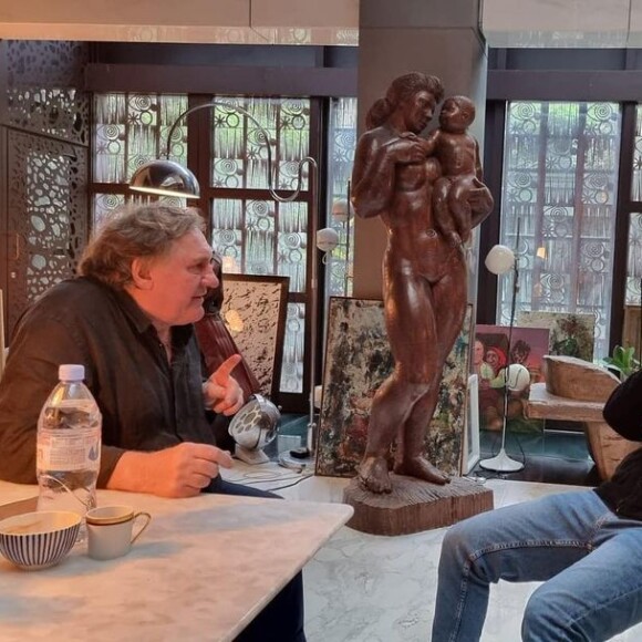 Gérard Depardieu et Kev Adams sur Instagram. Le 23 février 2022.