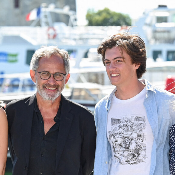 Michael Youn, Sylvie Testud, Axel Naroditzky, Romane Jolly - Photocall lors du Festival de la Fiction de La Rochelle. Le 17 septembre 2021
