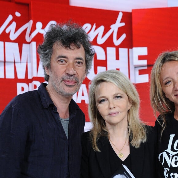 Eric Elmosnino, Nathalie Rheims et Sylvie Testud - Enregistrement de l'émission ' Vivement Dimanche Prochain ' au studio Gabriel. Diffusion le 08/09/2019 sur France 2. © Guillaume Gaffiot / Bestimage.