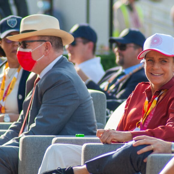 Le prince Albert II, la princesse Stéphanie de Monaco, Louis Ducruet et sa femme Marie assistent au spectacle "The Monte-Carlo Circus Festival" lors de la journée nationale de Monaco à l'Expo Dubaï 2020 (Exposition universelle), à Dubaï, Emirats Arabes Unis, le 13 Novembre 2021. © Nicolas Briquet/Bestimage