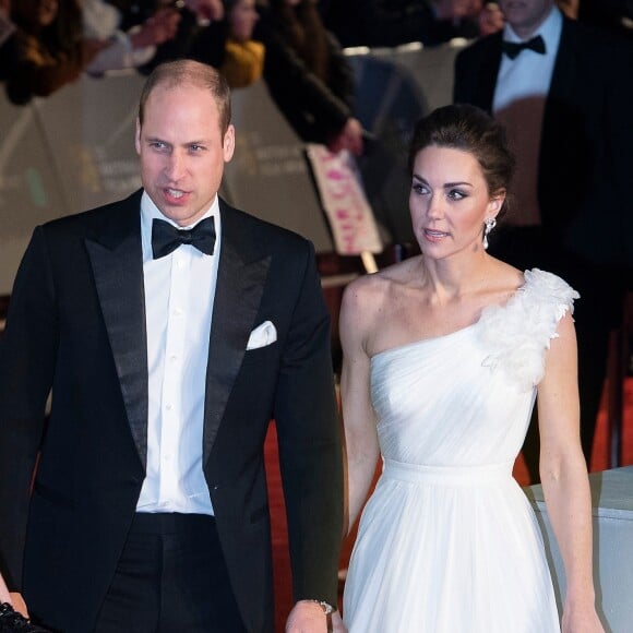 Le prince William et Catherine Kate Middleton, la duchesse de Cambridge arrivent à la 72ème cérémonie annuelle des BAFTA Awards (British Academy Film Awards) au Royal Albert Hall à Londres