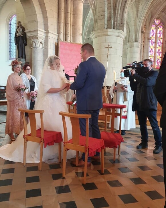 Photos du mariage de Virginie de "L'amour est dans le pré" et de Thomas, qui s'est déroulé le 7 mars 2022