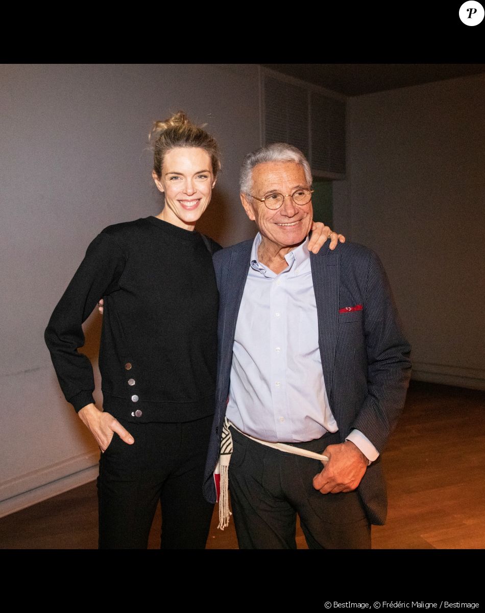 Exclusif - Jean-Marie Périer et Julie Andrieu au théâtre du Rond Point pour une représentation de son spectacle "Flashback" à Paris le 28 janvier 2019 © Frédéric Maligne / Bestimage