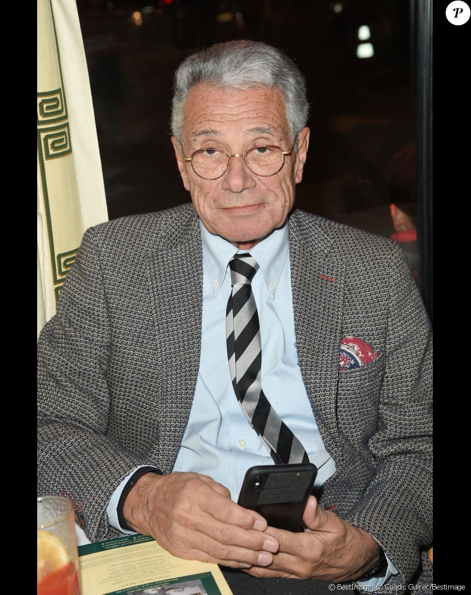 Jean-Marie Périer - Soiree de lancement du livre "Les Deux Magots, l'esprit rive gauche" au Café Restaurant Les Deux Magots à Paris le 21 Janvier 2019. © Coadic Guirec/Bestimage