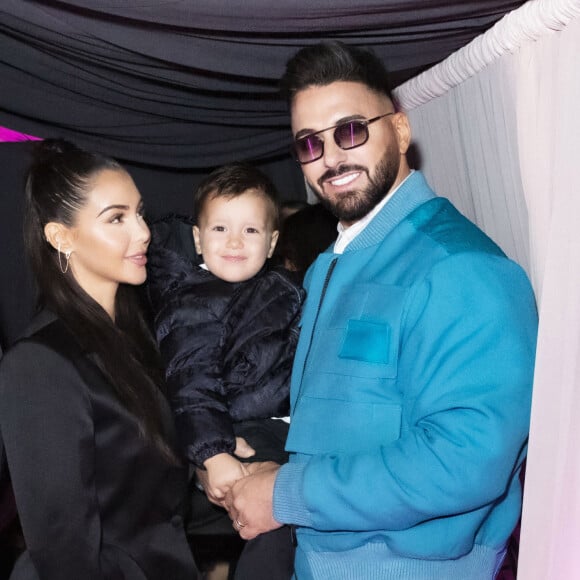 Exclusif - Nabilla Benattia, son mari Thomas Vergara et leur fils Milann posent lors de l'avant première du documentaire "Nabilla sans filtre" (Amazon Prime Vidéo) à Paris le 22 Novembre 2021. © Jack Tribeca / Bestimage 