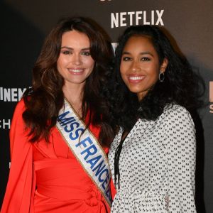 Diane Leyre (Miss France 2022) et Clémence Botino (Miss France 2020) - Vernissage de l'exposition Romy Schneider à La Cinémathèque à Paris, le 14 mars 2022. © Veeren/Bestimage