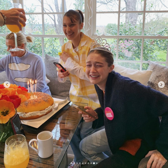 Gigi Hadid a fêté ses 25 ans avec sa soeur Bella Hadid et son petit ami Zayn Malik. Avril 2020.