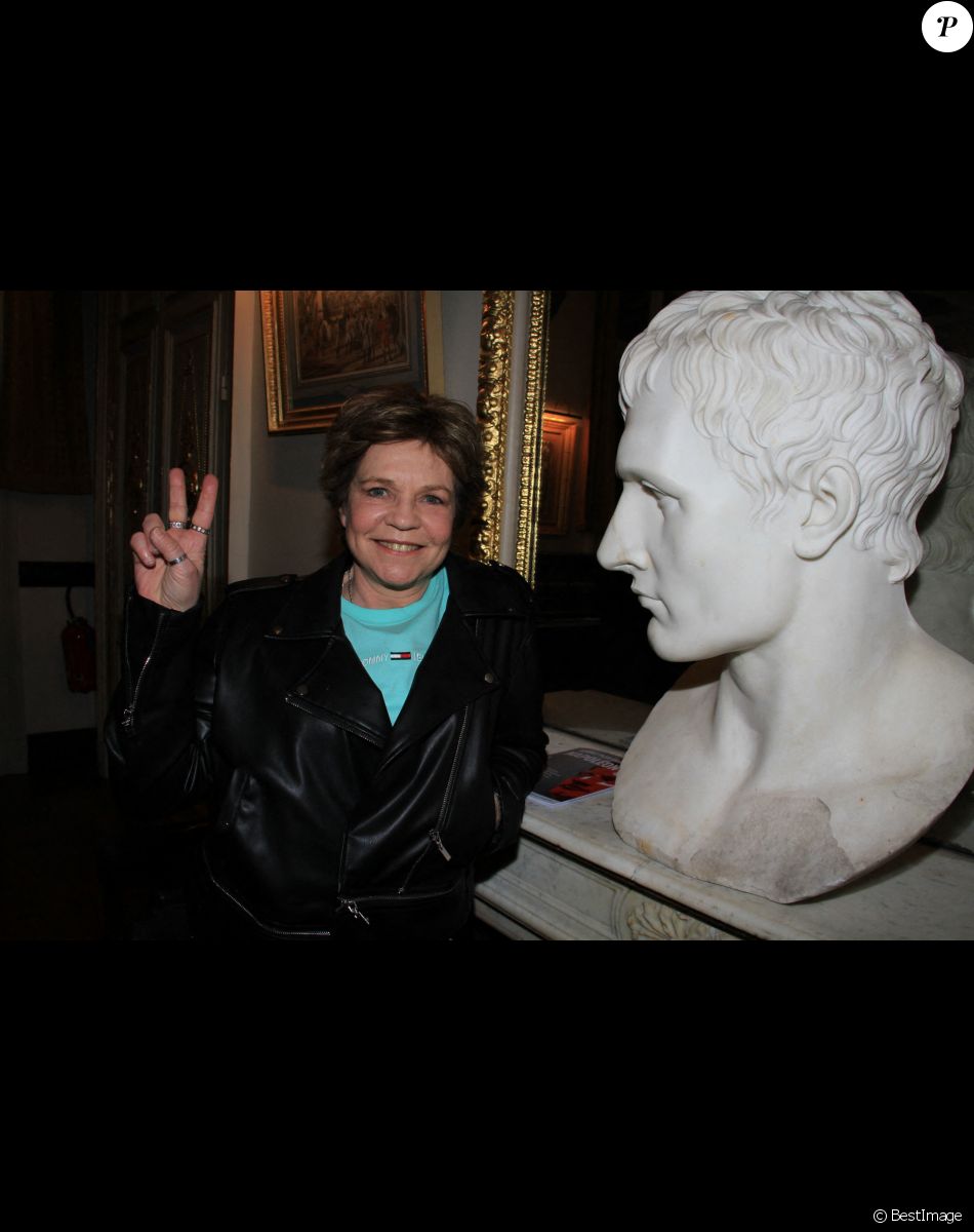 Exclusif - Sabine Paturel - Soirée cocktail chez Pierre-Jean de Chalençon au Palais Vivienne à Paris. Le 2 février 2022.