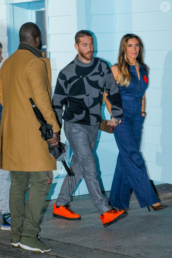 Sergio Ramos et sa femme Pilar Rubio arrivent au deuxième défilé Homme Louis Vuitton automne-hiver 2022/2023 dans le cadre de la Fashion Week de Paris, France, le 20 janvier 2022. © Veeren-Clovis/Bestimage