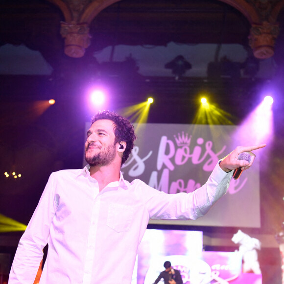 Exclusif - Amir lors de la soirée de gala d'exception pour les 10 ans de l'association "Les Rois du monde" (LRDM) à la salle Wagram à Paris le 14 mars 2022.  © Rubens Hazon / Bestimage 