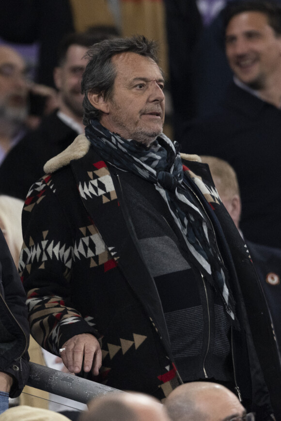 Jean-Luc Reichmann assiste à la rencontre de rugby opposant la France à l'Angleterre, au stade de France, dans le cadre du Tournoi des Six Nations. Saint-Denis, le 19 mars 2022. © Cyril Moreau/Bestimage