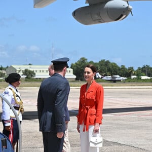 Le prince William et Kate Middleton quittent Belize pour rejoindre la Jamaïque, le 22 mars 2022.