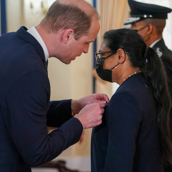 Le prince William et Kate Middleton en visite à King's House, la résidence officielle de Sir Patrick Allen et de son épouse Patricia Allen. Kingston, le 22 mars 2022.