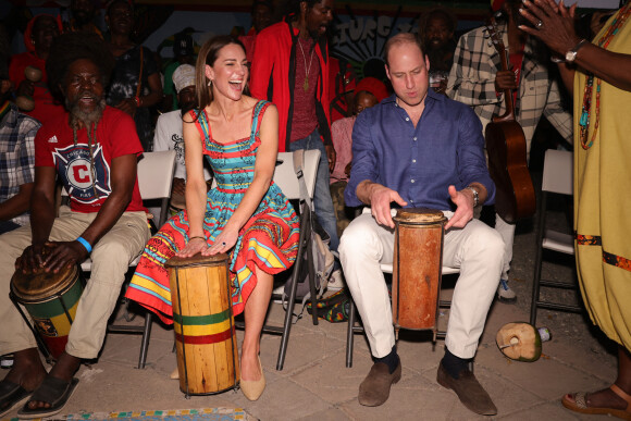 Le prince William et Kate Middleton visitent Trench Town, le berceau du reggae à Kingston, en Jamaïque. Le 22 mars 2022.