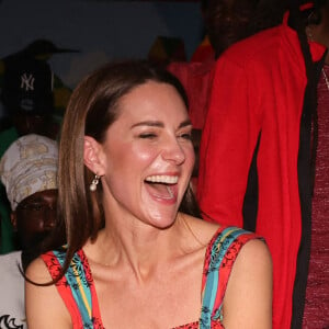 Le prince William et Kate Middleton visitent Trench Town, le berceau du reggae à Kingston, en Jamaïque. Le 22 mars 2022.