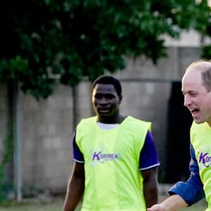 Le prince William et Kate Middleton visitent un terrain de football de Trenchtown à Kingston, en Jamaïque. Le 22 mars 2022.