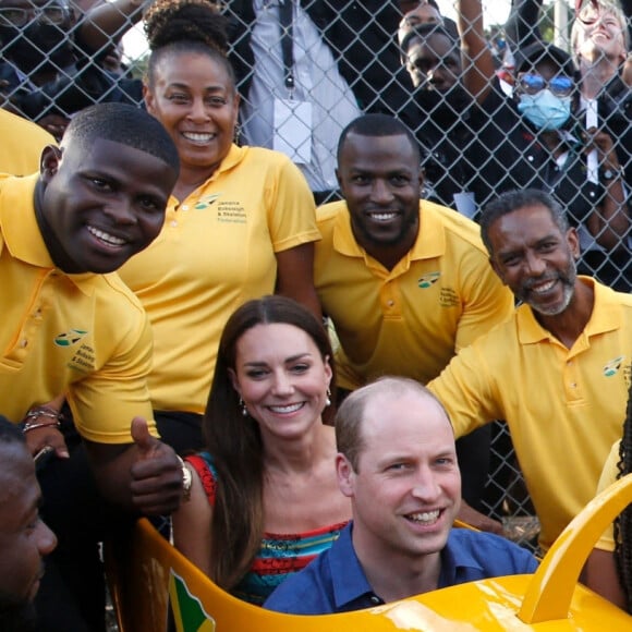 Le prince William et Kate Middleton visitent Trench Town, le berceau du reggae à Kingston, en Jamaïque.