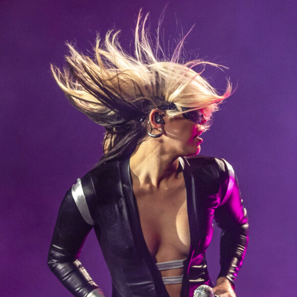 Miley Cyrus en concert lors du festival Lollapalooza en Argentine, le 19 mars 2022.
